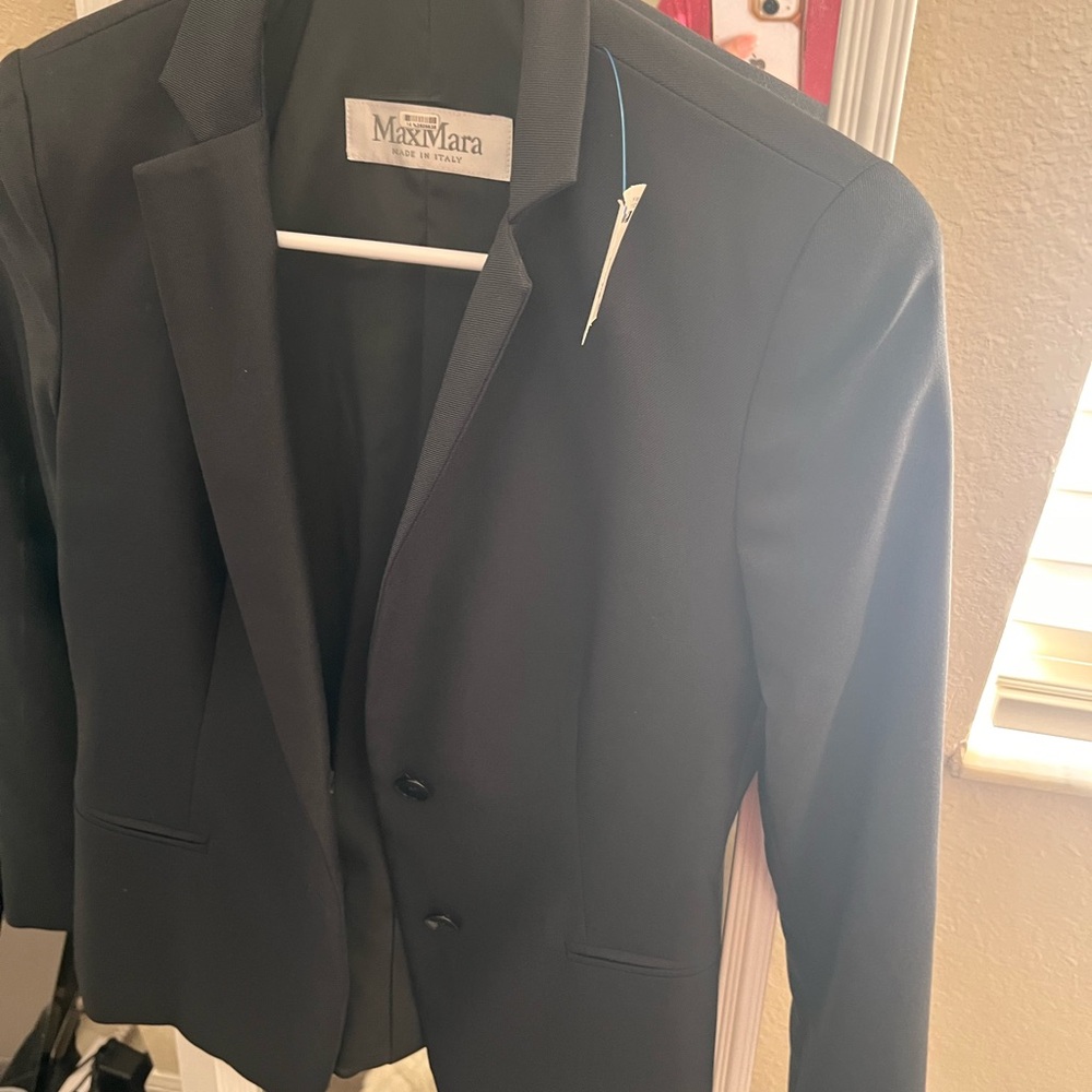MaxMara Classic Black Jacket